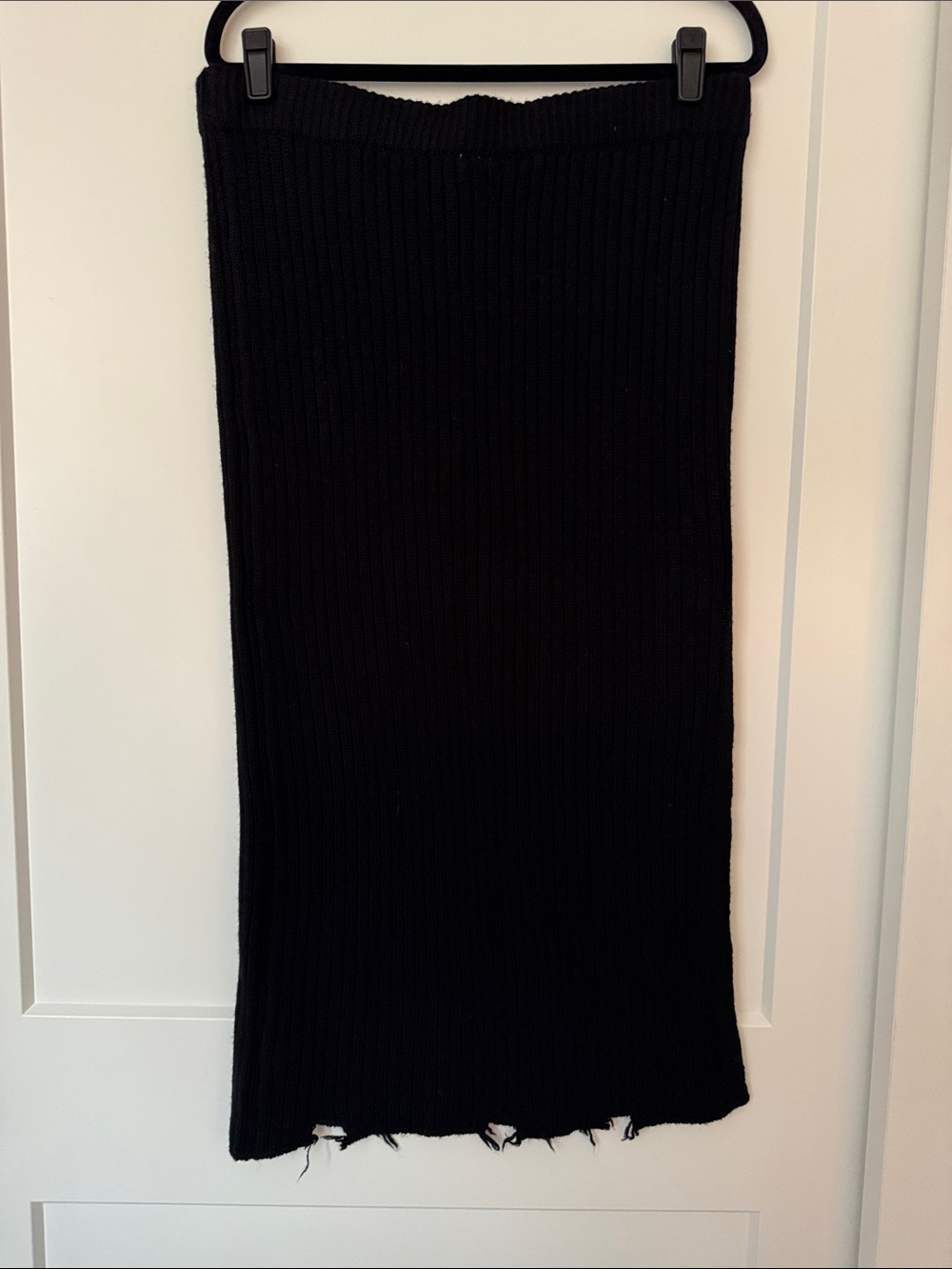 Weekday Black Ribbed Distressed Wool Knit Skirt with Side Slit - Picture 5 of 9